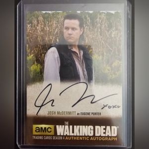 Walking dead autograph card
